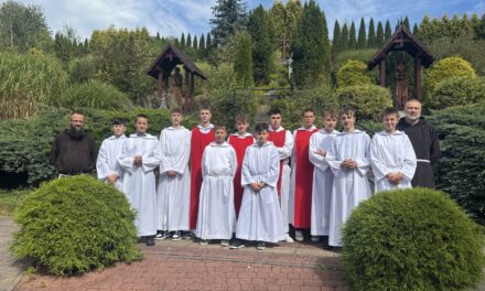 Nowi ceremoniarze i lektorzy